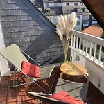 T2 Super Cosy A La Cime Des Pins Proche Av De Gaulle Place De Parking Et Wifi Lägenhet