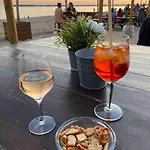 T2 Super Cosy A La Cime Des Pins Proche Av De Gaulle Place De Parking Et Wifi Lägenhet