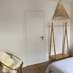 T2 Super Cosy A La Cime Des Pins Proche Av De Gaulle Place De Parking Et Wifi *