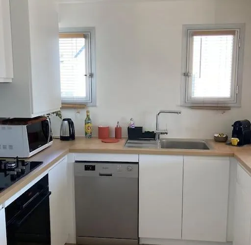 T2 Super Cosy A La Cime Des Pins Proche Av De Gaulle Place De Parking Et Wifi 公寓 *